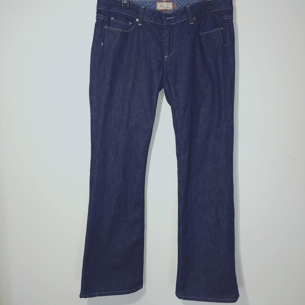 PAIGE Laurel Canyon Style 0102-0001 Flare Blue Dark Wash Jeans Size 32